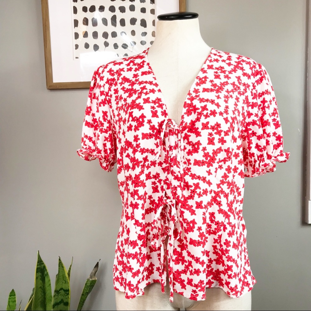 TopShop tie front floral short sleeve blouse 10